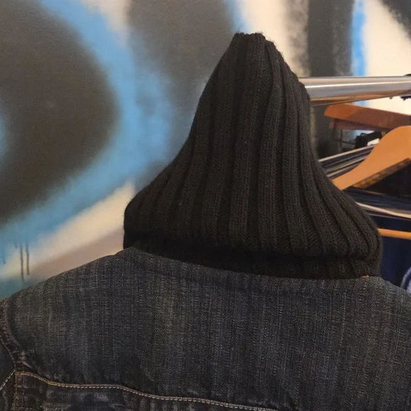 Jean Jacket With Sweater Edging - Picture 5 of 10